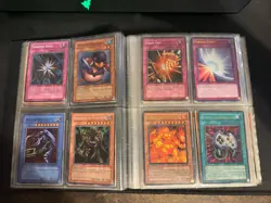 Yugioh Vintage Binder Collection (Damaged) - Blue Eyes - Promos - 100+ Holos! - Image 4
