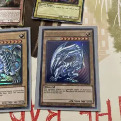 Yugioh Blue-Eyes White Dragon CT13-EN008 Ultra Rare Limited Edition NM 4 Dragons - Image 2