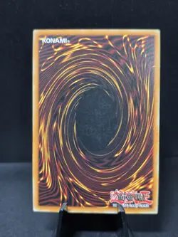 Yu-Gi-Oh! Blue-Eyes White Dragon SKE-001 Super Rare Kaiba Evolution Deck NM- - Image 2