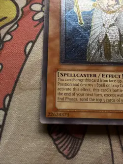 Lyla, Lightsworn Sorceress Ultimate Rare LOTD-EN019 Unlimited LP - Image 2
