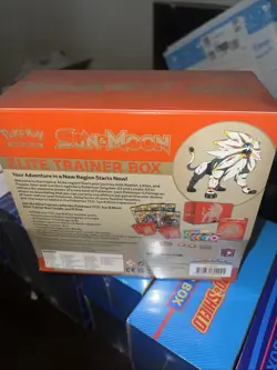 Pokemon TCG: Sun & Moon Elite Trainer Box (Lunala) 728192530920 - Image 4