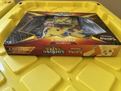 Pokemon TCG Shining Fates Pikachu V Collection Box Set 820650828690 - Image 4