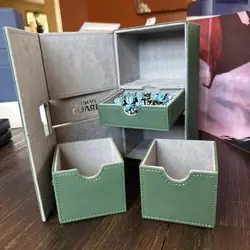 Magic The Gathering Deck Box Dice Ultimate Guard Green - Image 1