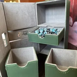 Magic The Gathering Deck Box Dice Ultimate Guard Green - Image 3