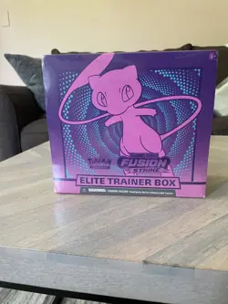 Nintendo Pokemon TCG Sword & Shield-Fusion Strike Elite Trainer Box - Image 1