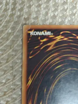 Yu-Gi-Oh! Summoned Skull DB1-EN142 - HOLO - Unlimited card Creased - Image 3