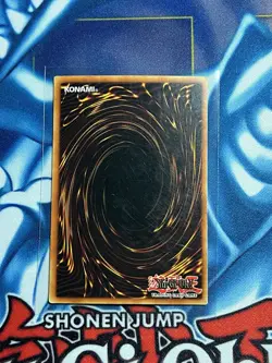 Wavy Yu-Gi-Oh Kaiba Starter Deck SDK-001 Blue-Eyes White Dragon Ultra Rare MP - Image 5
