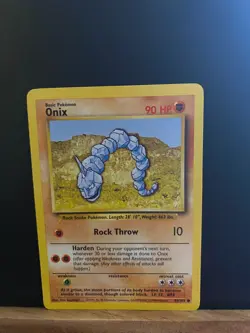 Onix 56/102 - Common (Base Set 1999) Pokemon Card - Image 1