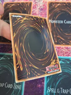 Yugioh Mayakashi Metamorphosis HISU-EN039 Super Rare 1st Edition Near Mint - Image 4