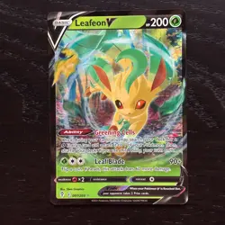 Leafeon V 007/203 Pokemon Evolving Skies Sword & Shield Ultra Rare Holo Card NM - Image 1