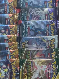 LOT OF 100 Pokemon TCG Mix Random Set Booster Packs Trading Card Evolving Skies - Image 5