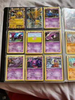 Pokemon Cards Generations Set Complete 83/83 + 32 RC Cards In Folder - Image 5