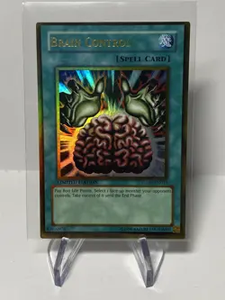 Yu-Gi-Oh! TCG Brain Control Gold Series GLD1-EN033 Gold Rare LP/NM Off center - Image 1