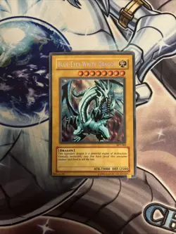 (YCL) Yu-Gi-Oh! Blue-Eyes White Dragon BPT-009 Secret Eye Of Anubis Misprint LP - Image 1