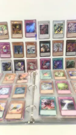 KONAMI Yu-Gi-Oh Mixed Card Lots - 956 Cards (119 Holo & 837 Common) - Image 3