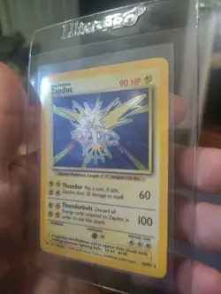 Pokemon TCG Zapdos Base Set Holo Rare Card 16/102 - Image 3