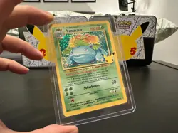 VENUSAUR 015/102 | Pokemon TCG Celebrations 25th Anniversary Card - Image 1