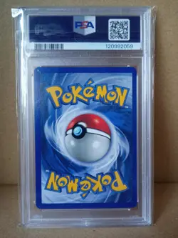 1999 1st Edition Machamp Holo 8/102 Pokemon Card PSA 8 - Image 2