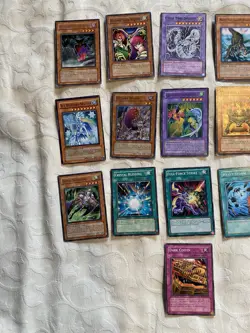 16x Yu-Gi-Oh! Trading Card Job Lot 12, very good to used condition [AA27] - Image 2
