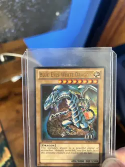 Set of 4 BLUE-EYES WHITE DRAGONS Yu-gi-oh Super Rare to Ultra Rare - Image 2