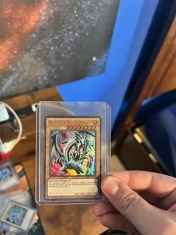 Set of 4 BLUE-EYES WHITE DRAGONS Yu-gi-oh Super Rare to Ultra Rare - Image 4