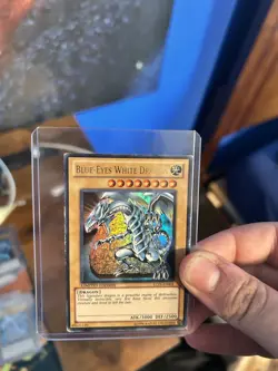 Set of 4 BLUE-EYES WHITE DRAGONS Yu-gi-oh Super Rare to Ultra Rare - Image 5