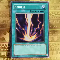 Raigeki LOB-053 The Legend of Blue Eyes White Dragon MISPRINT Holo Shift Yugioh - Image 2