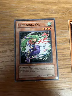 YUGIOH Lady Ninja Yae, SD8-EN011 NM/LP UNLIMTED - Image 1