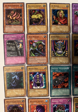 Vintage Yu-Gi-Oh TCG Card Lot - 22 Cards - MRL + MRD + SDK - Image 2