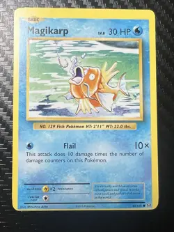 * MISCUT ERROR * Magikarp Pokemon XY Evolutions 33/108 Alignment Dots LP - Image 1