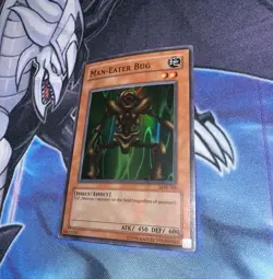 Man-Eater Bug LP Super Rare Unlimited LOB-108 2003 Print OG Yugioh! - Image 2