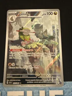 Fraxure 077/064 Pokemon Shrouded Fable Illustration Rare English NM Holo - Image 1