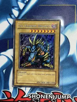 Tri-Horned Dragon LOB-000 1ST EDITION GLOSSY (FOIL LINE/ FOIL SHIFT) LP - Image 1