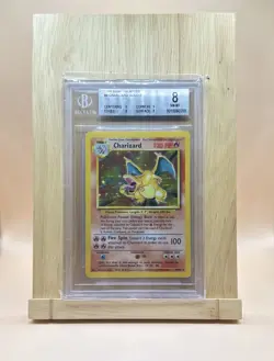 BGS 8 NM-MINT Charizard 4/102 HOLO RARE Base Set Pokemon Card 019 - Image 1