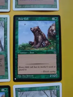 MTG green card x6. Revised 2 fog,Ironroot treefolk & Lifeforce. + 2 Bear cubs - Image 4