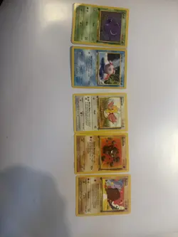 First Edition Pokemon TCG 5 Card Bundle NO DUPLICATES! Jungle/Rocket/Fossil/Neo - Image 1