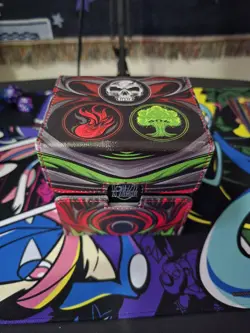 MTG Commander 100+ Card Custom Art Deck Box with Storage (White/Red/Green) - Image 1