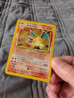Pokemon TCG Charizard 4/102 Card Holo Unlimited Rare Original Base Set 1999 - Image 3