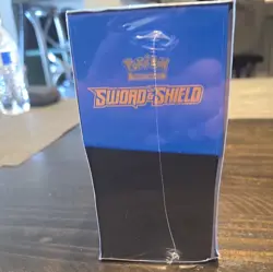 Pokemon V515118B TCG Sword and Shield Elite Trainer Box 728192515118 - Image 4