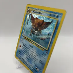 Pokemon TCG Kabutops Neo Discovery Holo Card 6/75 Unlimited Rare - Image 2