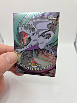 2000 Topps Chrome Aerodactyl #142 Spectra-Chrome Pokemon Nintendo - Image 2