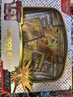 Pokemon TCG 151 Collection, Kleaver Vstar Bundle - Image 1