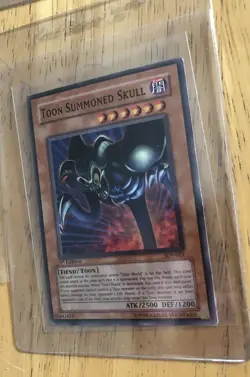 YUGIOH TOON SUMMONED SKULL SDP-021 1ST COMMON (NM) - Image 1