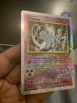 Mewtwo 29/110 Legendary Collection Rare Reverse Holo WOTC Pokemon Card - Image 2