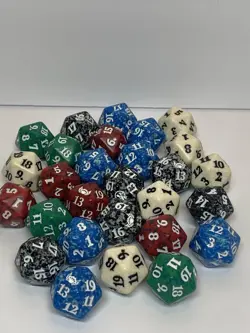 LOT x 28 Magic The Gathering Spindown Life Counter D20 / 20 Sided Die - Image 4