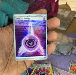 Pokemon TCG Mew VMAX Fusion Strike Card #114/264 Holo Rare - Image 3