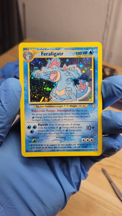 2000 Pokemon Neo Genesis Feraligatr 5/111 Holo SWIRL LP - Image 2