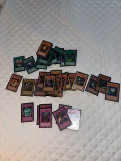 Yugioh Yu-Gi-Oh! Playing Deck 46 cards with 14 Ultra/Secret Rares 2001-2003 - Image 1