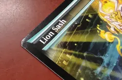 Showcase LION SASH mtg DAMAGED Kamigawa Neon Dynasty Rare (#Z165) - Image 3