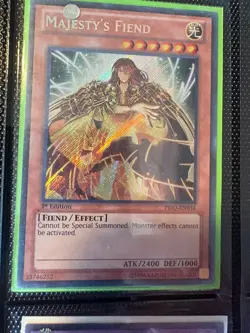 *** MAJESTY'S FIEND *** SECRET RARE 1ST EDITION PRIO-EN034 MINT/NM YUGIOH! - Image 1